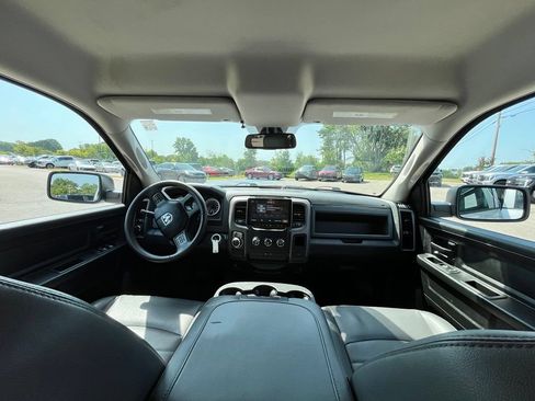 Used 2018 RAM 1500 Tradesman RWD image 13