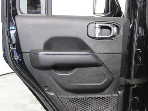 Used 2022 Jeep Wrangler Unlimited Rubicon 4xe w/ Steel Bumper Group AWD/4WD image 33