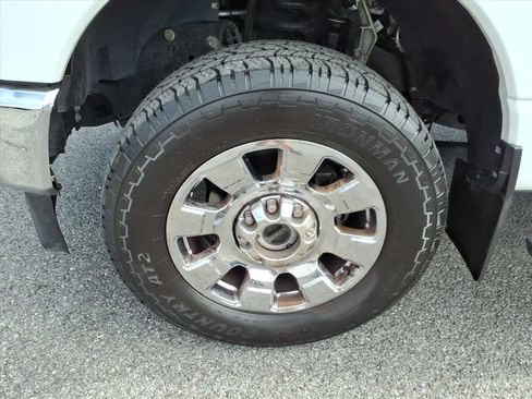 Used 2024 Ford F350 King Ranch w/ Chrome Package image 13