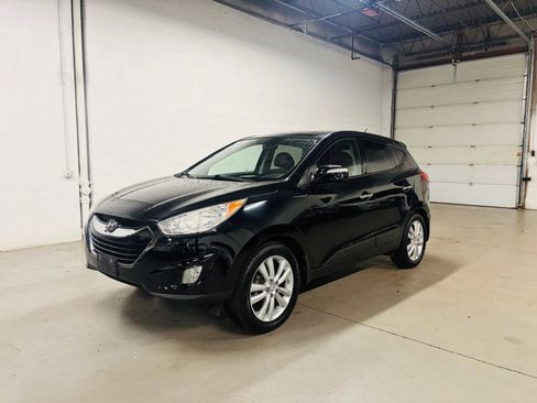 Used 2011 Hyundai Tucson Limited w/ Premium Pkg 3 FWD image 1