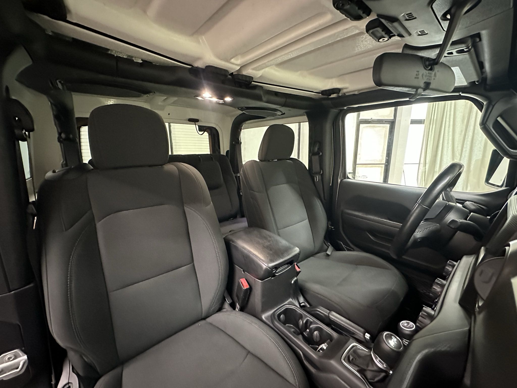 Used 2022 Jeep Wrangler Sport AWD/4WD image 17