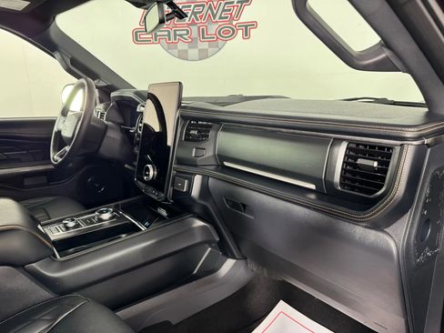 Used 2024 Ford Expedition Max Platinum image 12