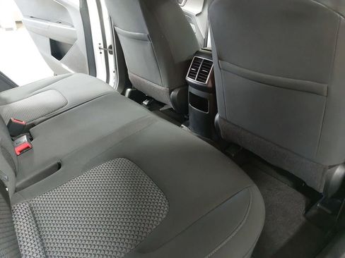 Used 2025 Kia Sportage LX AWD/4WD image 11