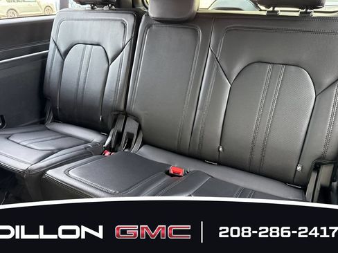 Used 2021 Ford Expedition Max Limited AWD/4WD image 16