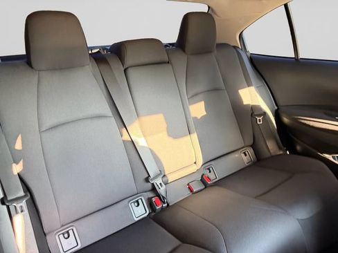Used 2025 Toyota Corolla LE FWD image 18