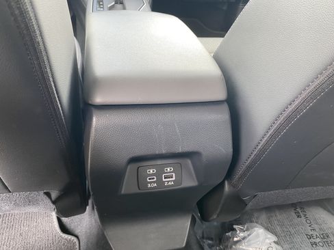Certified 2024 Subaru Crosstrek 2.0i Premium AWD/4WD image 33