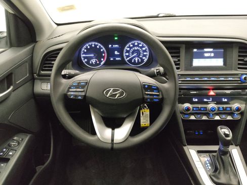 Used 2020 Hyundai Elantra SE w/ Cargo Package (C1) FWD image 22