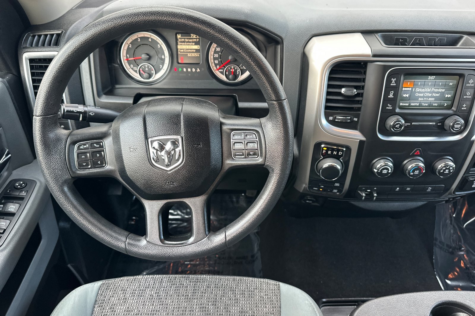 Used 2018 RAM 1500 Classic SLT AWD/4WD image 16