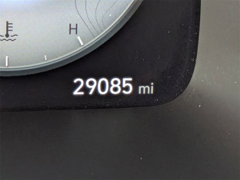 Used 2023 Hyundai Palisade Calligraphy image 32