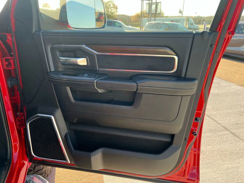 Used 2022 RAM 3500 Laramie image 19