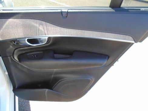 Used 2022 Volvo XC90 T6 Inscription w/ Advanced Package image 9