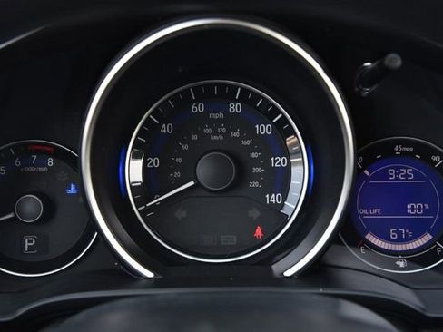 Used 2016 Honda Fit EX image 10