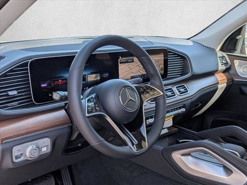 New 2026 Mercedes-Benz GLE 450 4MATIC image 3