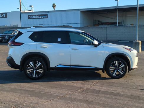 Certified 2023 Nissan Rogue SL w/ SL Premium Package image 5