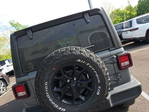 Used 2019 Jeep Wrangler Unlimited Sport S AWD/4WD image 11