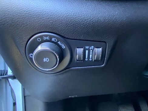 Used 2022 Jeep Compass Trailhawk image 14