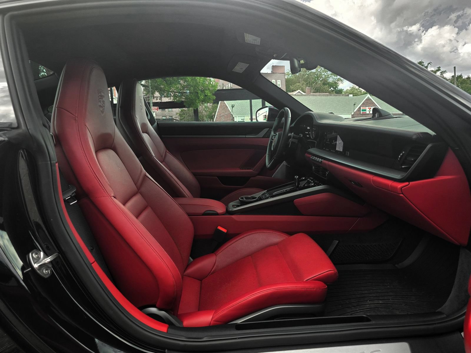 Used 2022 Porsche 911 Carrera 4S AWD/4WD image 35