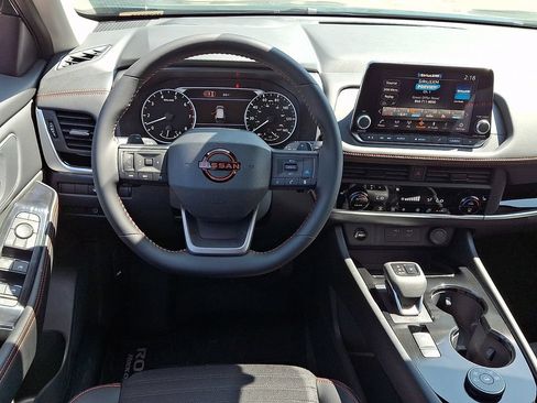New 2026 Nissan Rogue SV AWD/4WD image 10