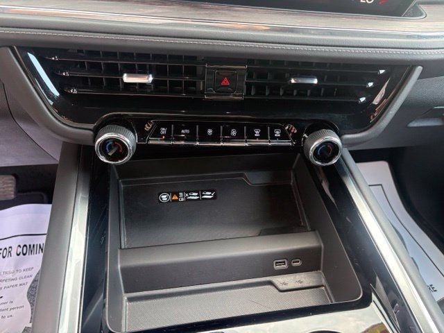 Used 2025 Chevrolet Tahoe LT AWD/4WD image 21