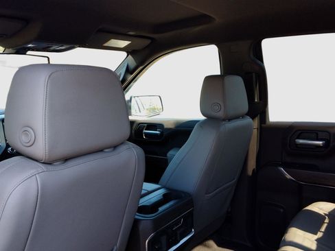 Used 2021 GMC Sierra 1500 SLT w/ SLT Convenience Package image 23