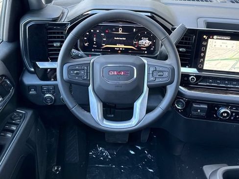 New 2026 GMC Sierra 1500 SLE w/ X31 Off-Road Package AWD/4WD image 16