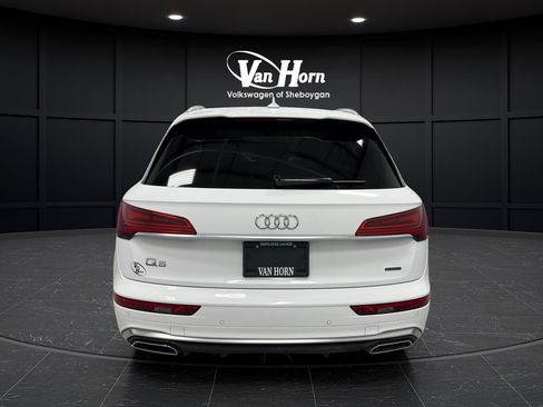 Used 2022 Audi Q5 e Premium w/ Convenience Package AWD/4WD image 6