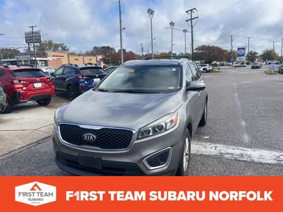 Used 2016 Kia Sorento LX w/ LX Convenience Package