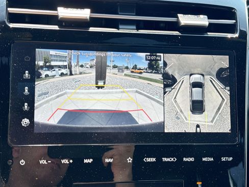Certified 2024 Hyundai Santa Cruz Limited AWD/4WD image 27