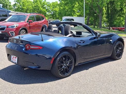 Used 2025 MAZDA MX-5 Miata Club w/ Weather Package RWD image 6