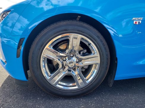 Used 2023 Chevrolet Camaro LT image 10