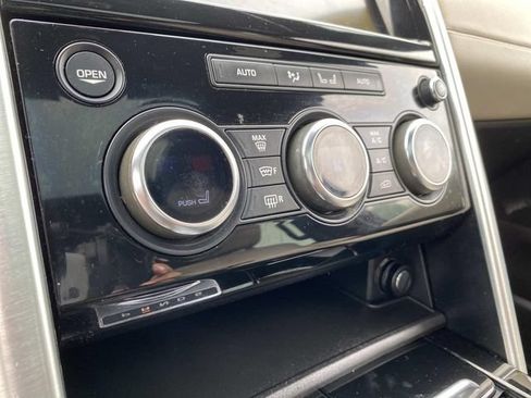 Used 2019 Land Rover Discovery HSE AWD/4WD image 19