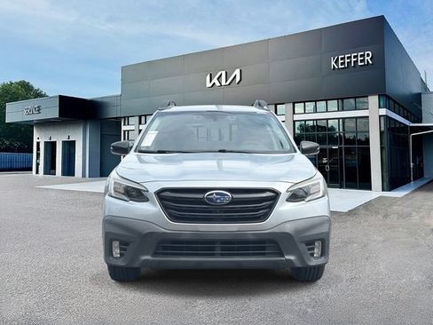 Used 2020 Subaru Outback Onyx Edition XT AWD/4WD image 3