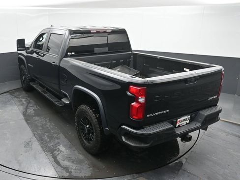 Used 2024 Chevrolet Silverado 2500 ZR2 w/ Technology Package AWD/4WD image 45