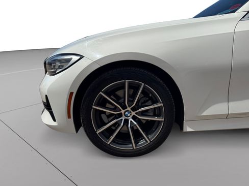 Used 2019 BMW 330i Sedan w/ Driving Assistance Package RWD image 9