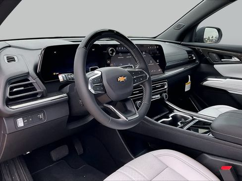 New 2026 Chevrolet Traverse High Country FWD image 9