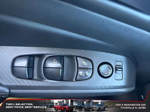 Used 2024 Nissan Altima 2.5 SV image 11