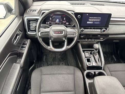 Used 2024 GMC Canyon Elevation image 15