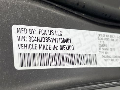 Used 2022 Jeep Compass Latitude w/ Convenience Group image 29