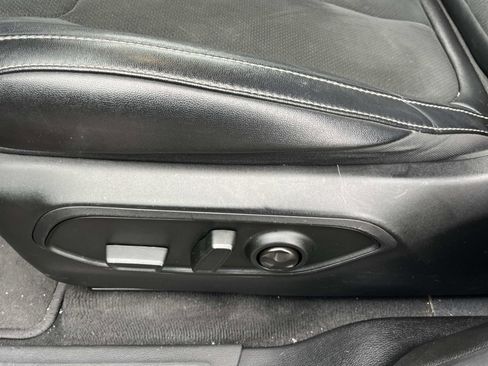 Used 2023 Jeep Grand Cherokee Altitude image 27