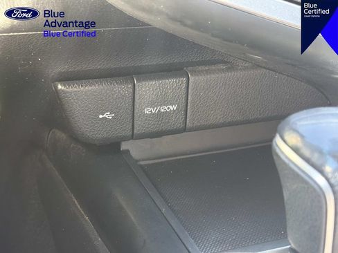 Used 2020 Toyota Camry SE FWD image 25