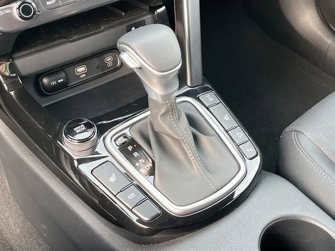 Certified 2025 Kia Seltos SX image 16