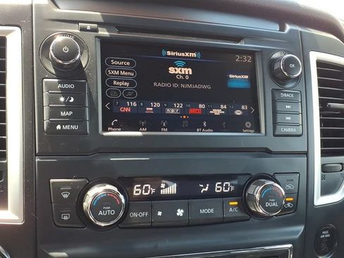 Used 2019 Nissan Titan SV w/ SV Convenience Package AWD/4WD image 16
