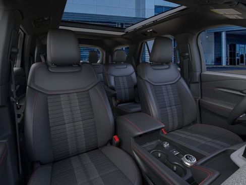 New 2026 Ford Explorer ST-Line w/ ST-Line Street Pack AWD/4WD image 10