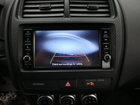 Used 2025 Mitsubishi Outlander Sport ES AWD/4WD image 17