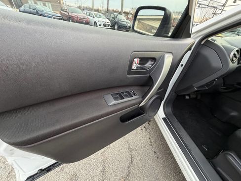 Used 2012 Nissan Rogue S AWD/4WD image 16