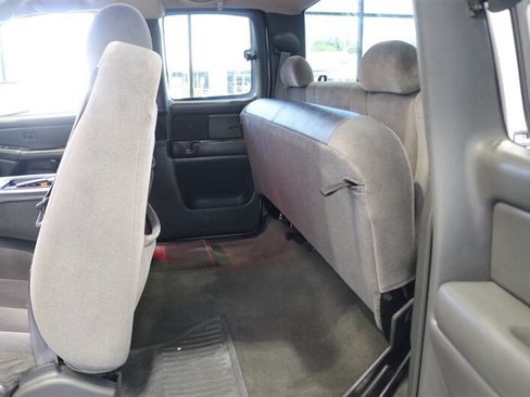 Used 2005 GMC Sierra 2500 SLE w/ Heavy-Duty Power Package AWD/4WD image 77