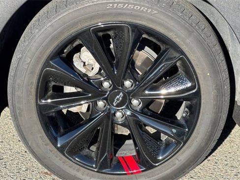 Used 2023 Chevrolet Bolt EUV Premier w/ Redline Edition image 25