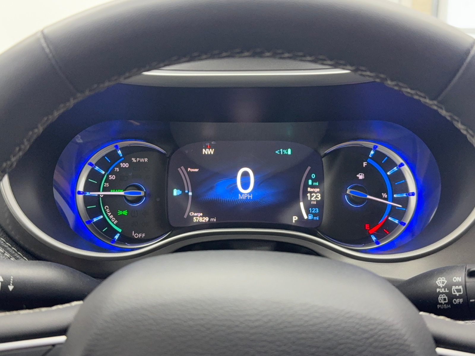 Used 2023 Chrysler Pacifica Touring-L FWD image 22