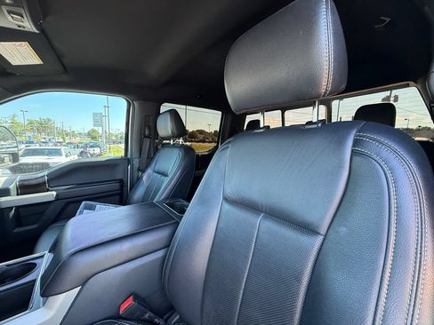 Used 2022 Ford F250 Lariat w/ Black Appearance Package AWD/4WD image 14