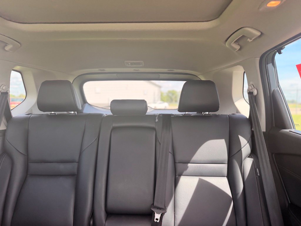 Used 2024 Nissan Rogue SL w/ SL Premium Package FWD image 10
